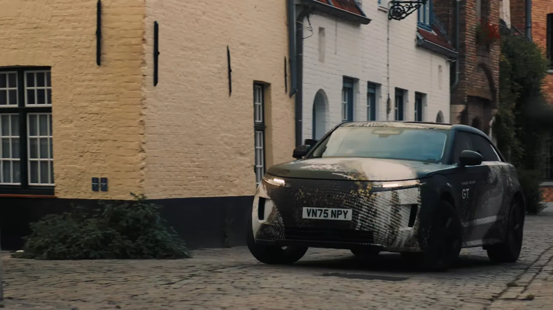 Range Rover is about to unveil the electric GT and, in the meantime, they've taken it to the Nürburgring